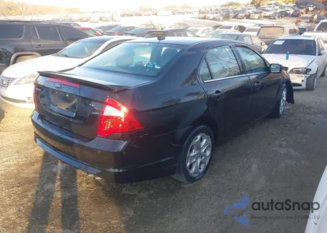 2011 Ford Fusion Se z USA, uszkodzony, nr VIN 3FAHP0HA5BR103080